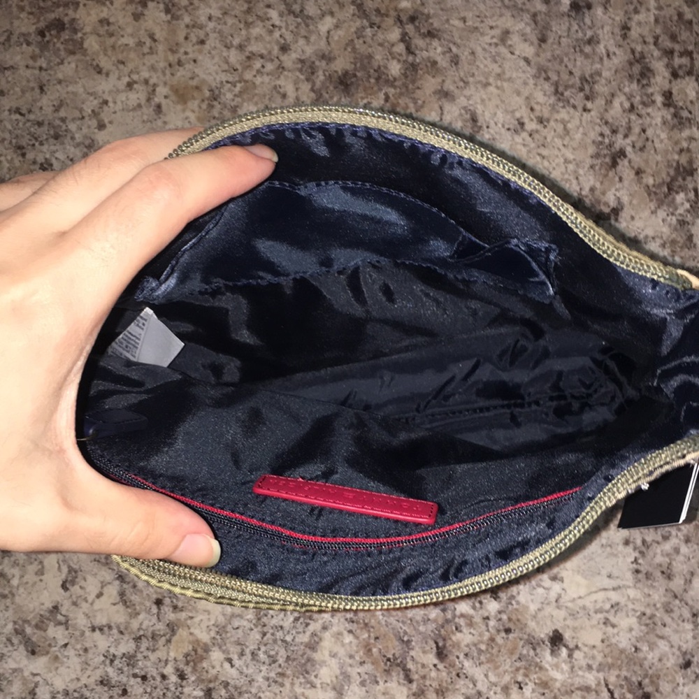 Tommy Hilfiger Army Nylon Crossbody - Picture 13 of 14
